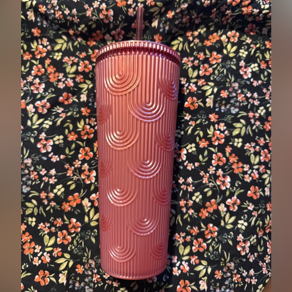 New Starbucks Dusty Rose Pink Shimmer Mermaid Scale Tumbler w/Straw 24 oz - Picture 4 of 8